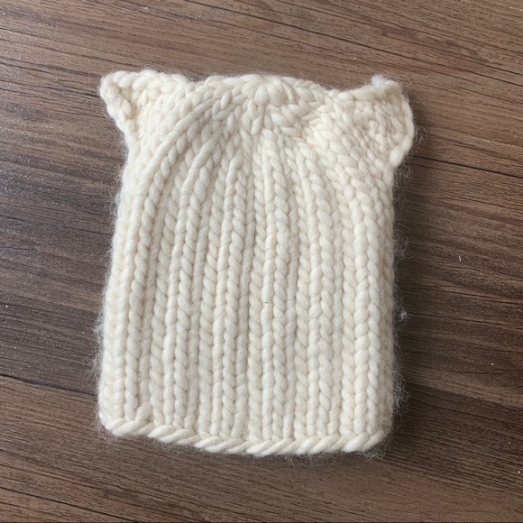 SOLD Eugenia Kim Felix Ivory Cat Ear Beanie Hat - Picture 3 of 4